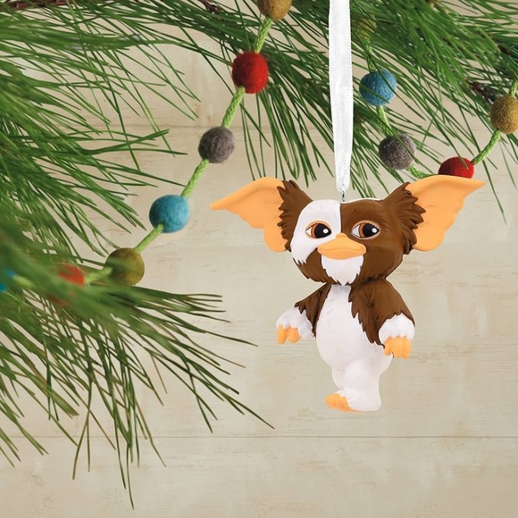 Hallmark Gremlins Gizmo Christmas Ornament - Picture 4 of 6